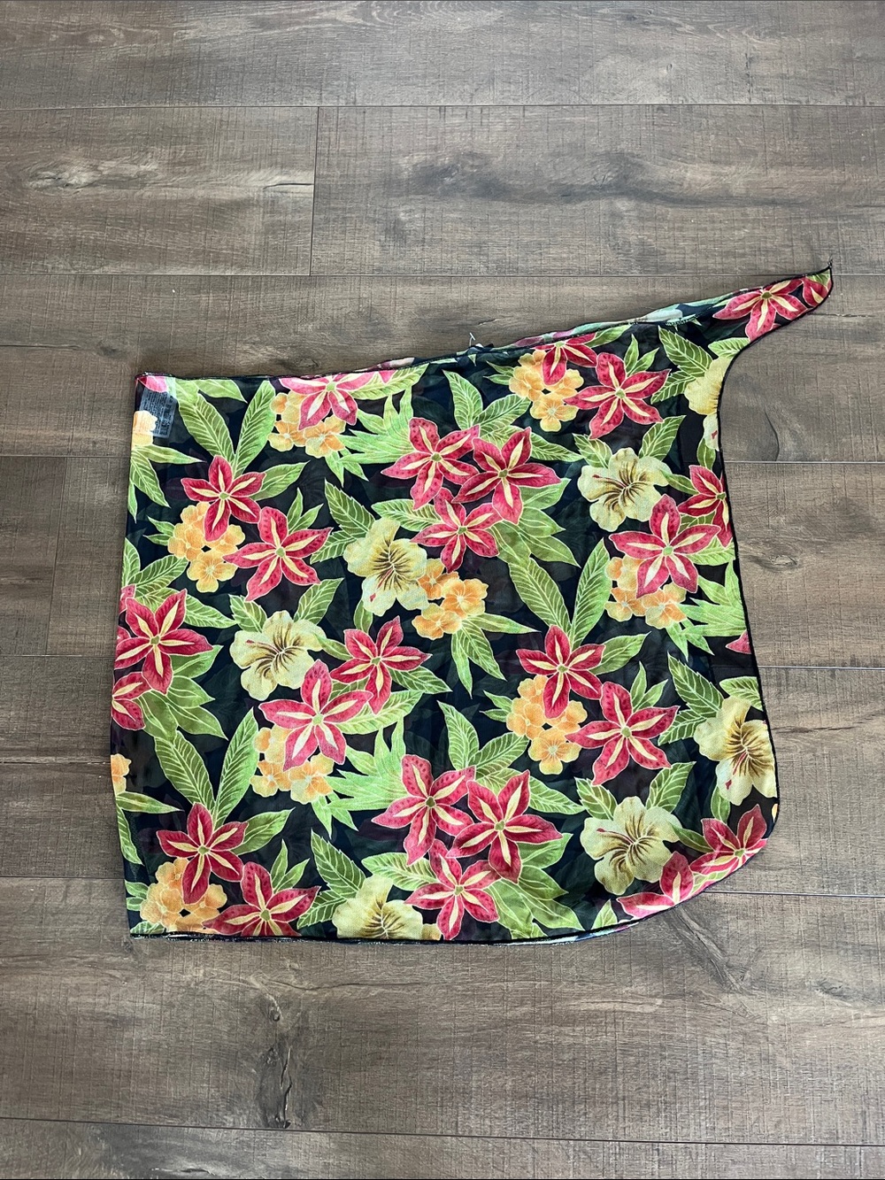 Body I.D. Vintage sarong NWT O/S